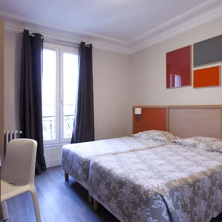 Est Hotel-2